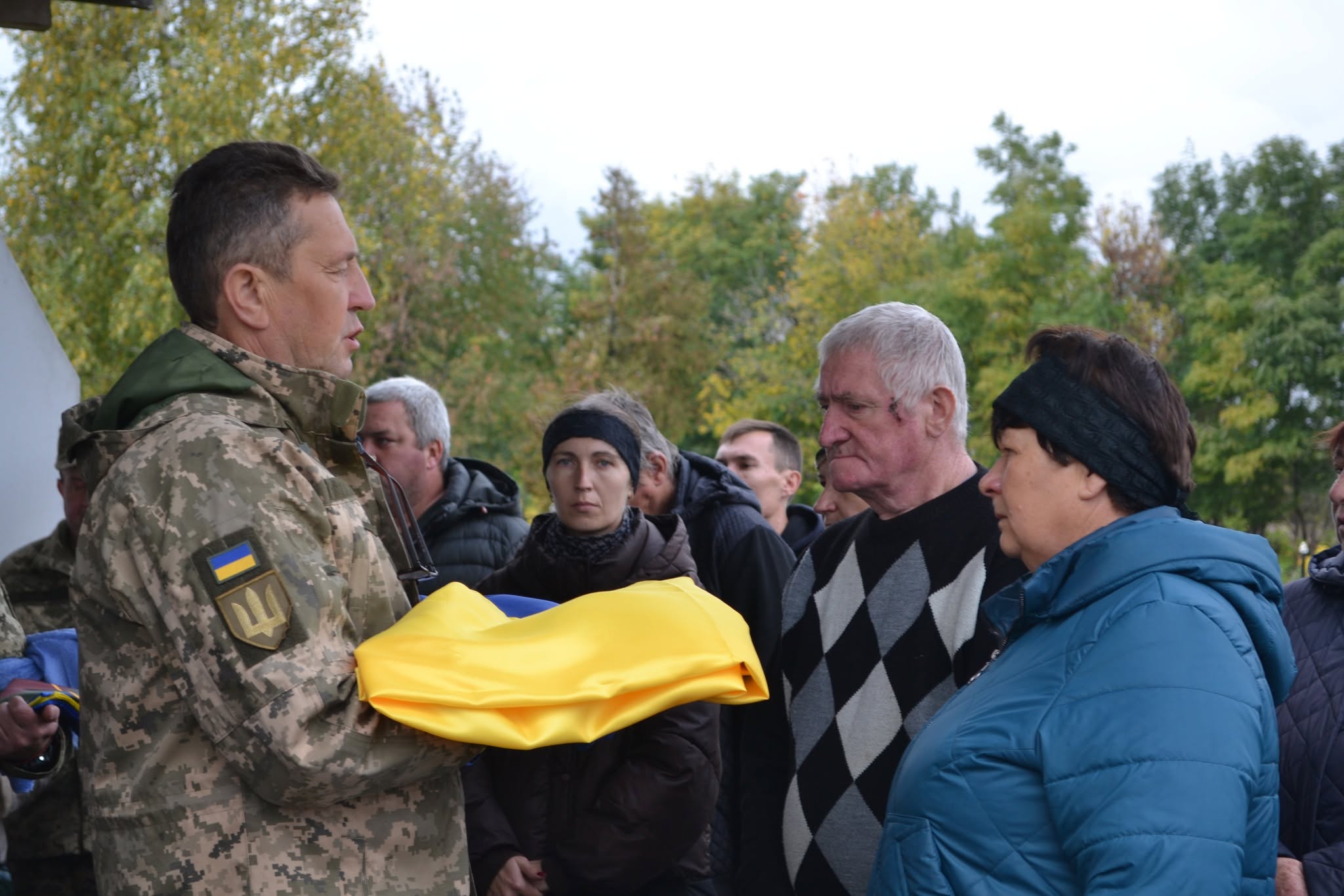Командира бойової машини, який загнув на Запоріжжі, поховали у Черкаській області - фото 5
