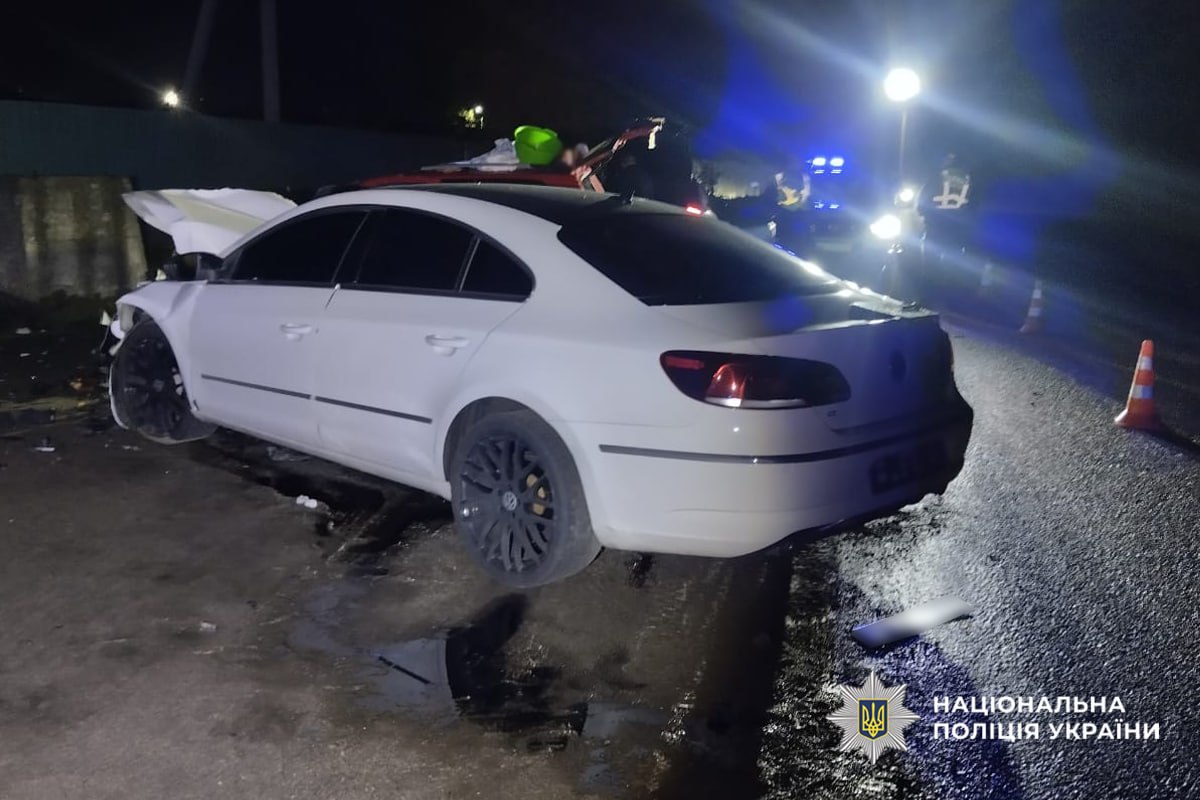 На Черкащині сталася ДТП під час обгону: троє людей потрапили до лікарні