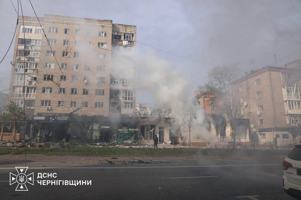 Росіяни вдарили по центру Чернігова: загинули дві 15-річні дівчини
